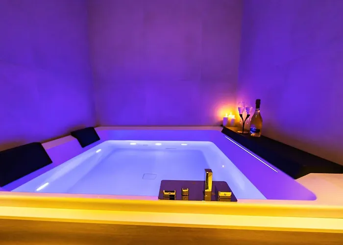 Elite Accommodations & Hydromassage Pool Reggio Calabria